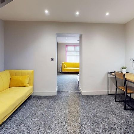 Neat Retreat Graig Pontypridd Villa Exterior photo