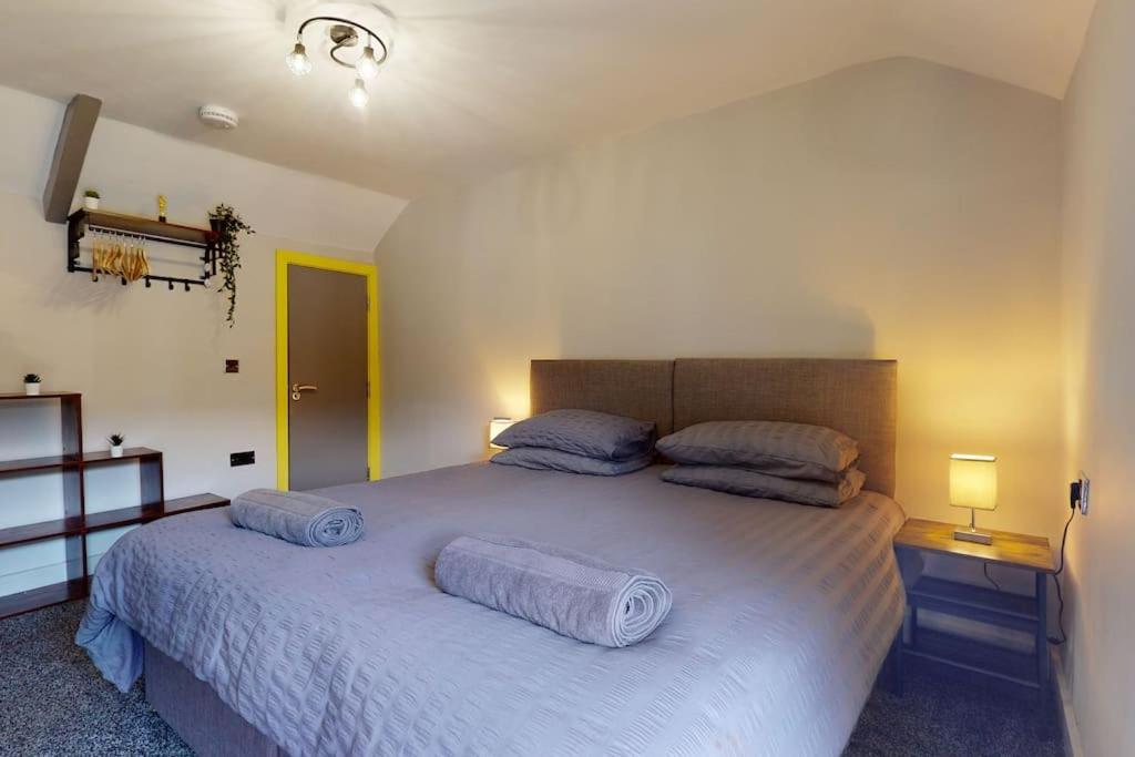 Neat Retreat Graig Pontypridd Villa Exterior photo